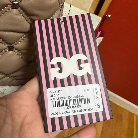 Gilda Paris Waffle Quilted Handbag/Shoulder Bag, NWT, Taupe Color - Picture 13 of 13